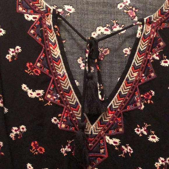 Forever 21 floral dress - Picture 2 of 4